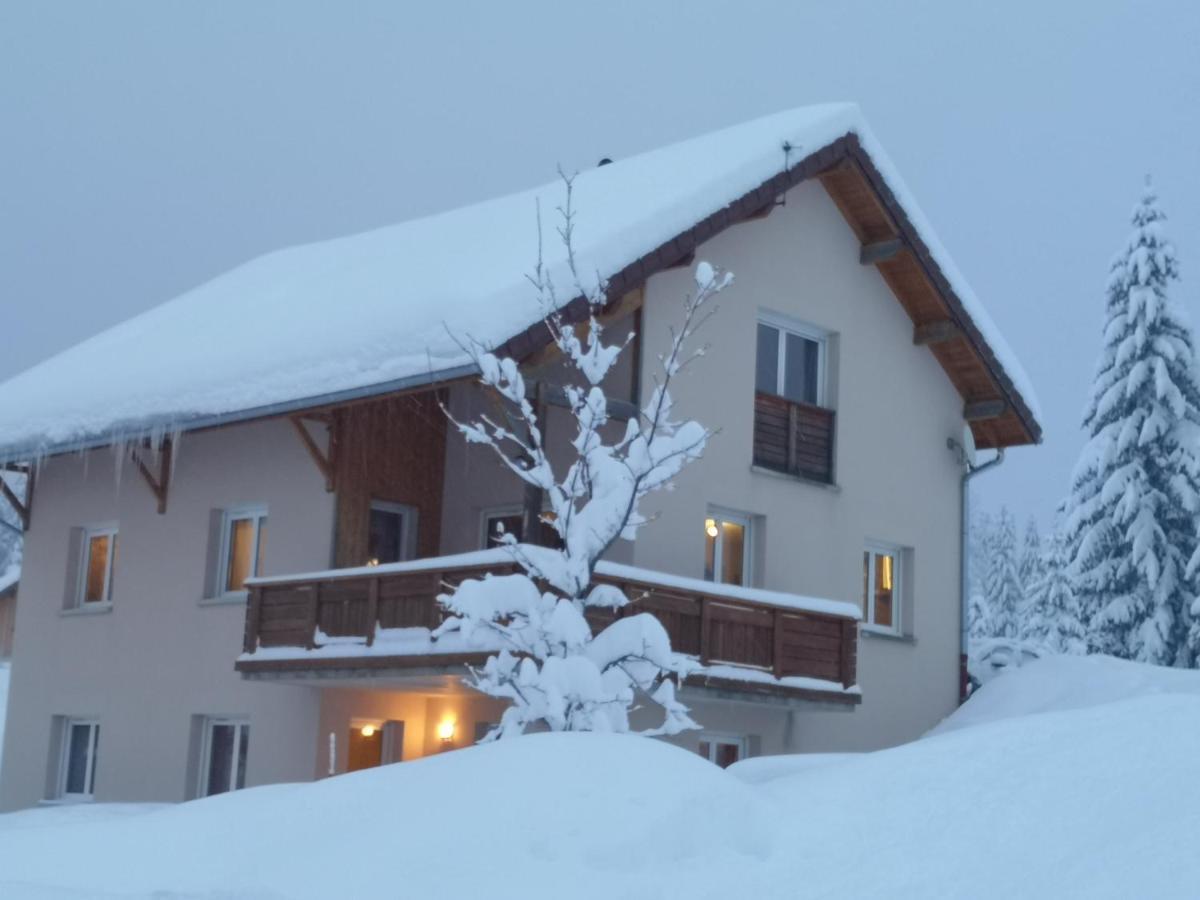 Magnifique Appartement A La Montagne Classe 4 Etoiles Chapelle-des-Bois Luaran gambar
